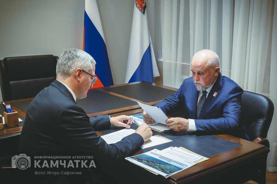 Глава Минэнерго РФ и губернатор Камчатки обсудили будущее энергетики полуострова. Фото: «Камчатка Сегодня» \ Игорь Сафончик. Фотография 4