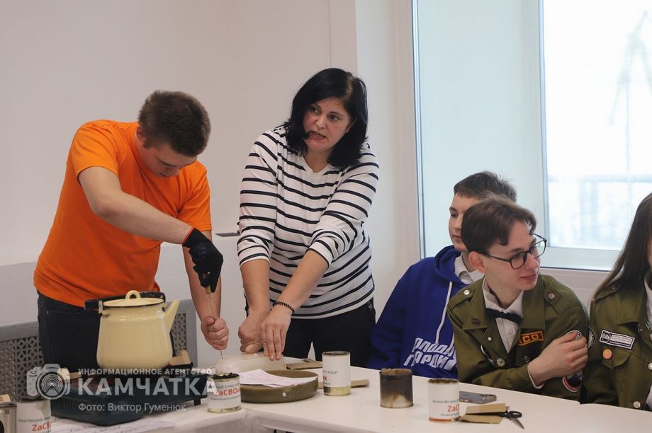 Штаб общественной поддержки открыт в краевой столице Камчатки. Фото:Виктор Гуменюк. Фотография 77