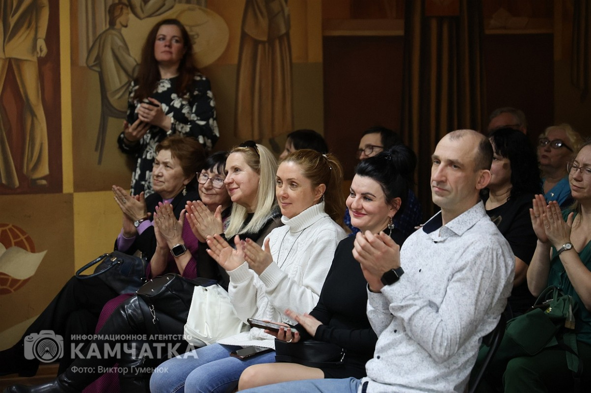 Друзья и поклонники таланта камчатского барда Сергея Косыгина провели концертный вечер памяти. Фото: ИА «Камчатка» \ Виктор Гуменюк. Фотография 6
