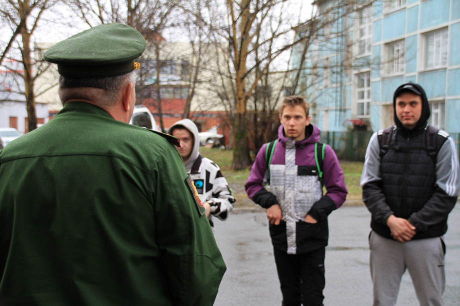 Сезон отправки призывников на срочную службу стартовал на Камчатке. Фото: АЕМР. Фотография 3