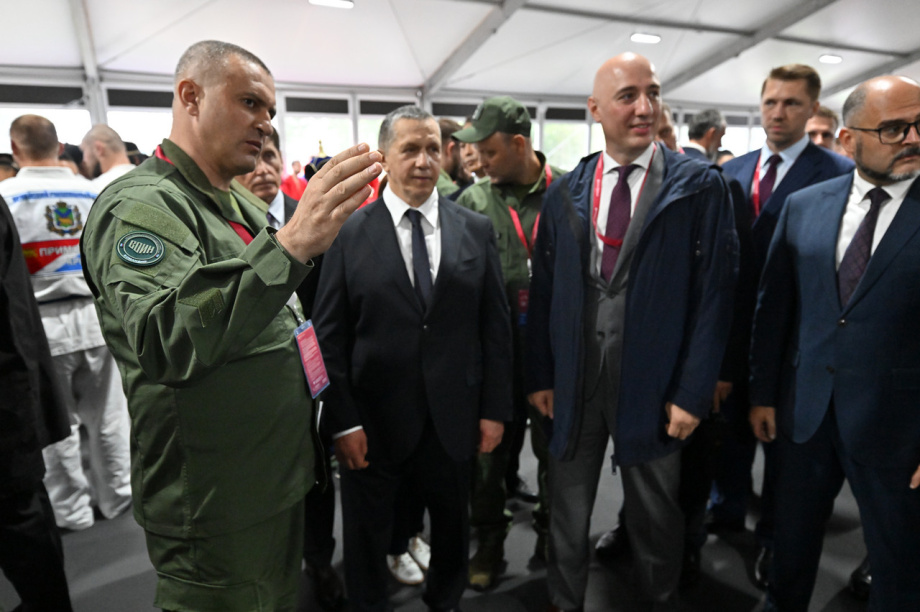 Центр «ВОИН» и Концерн «Калашников» заключили соглашение о сотрудничестве на ВЭФ-2026. Фото: Росконгресс. Фотография 2