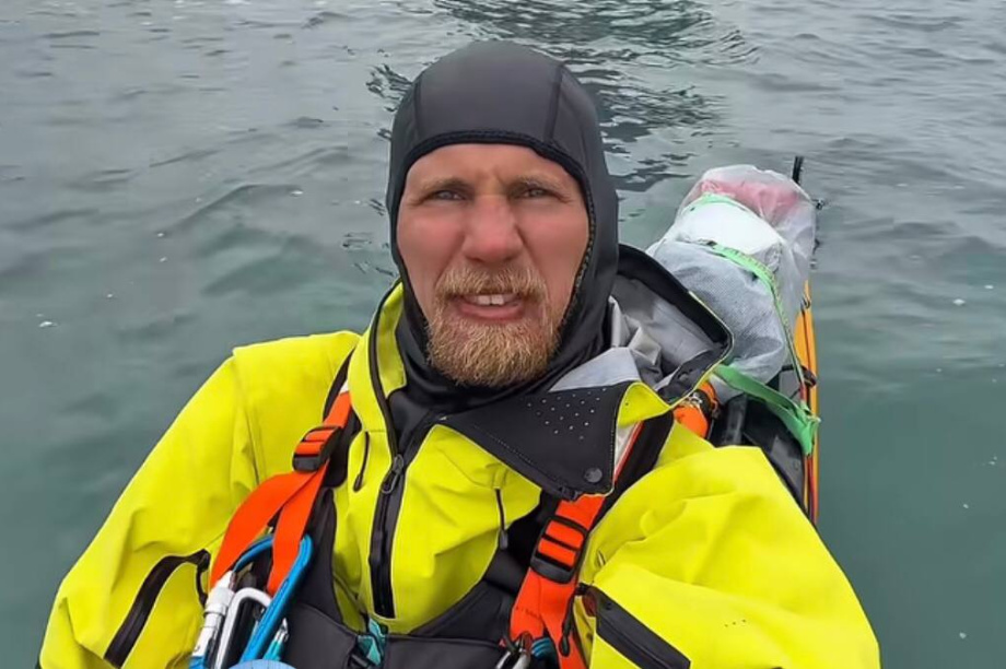 Экспедиция Vostok Expeditions стартовала с Камчатки на Чукотку: 3800 км на каяке. . Фотография 1