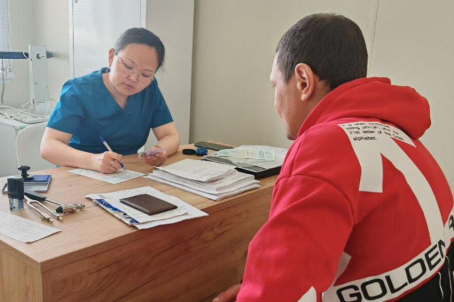 Выездная бригада медиков и техспецов помогла жителям отдалённых районов Камчатки. Фото организаторов. Фотография 1