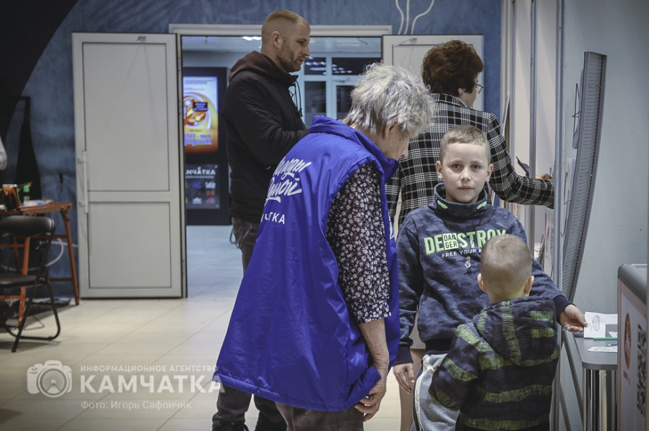 XIV-я Ярмарка социальных инициатив состоялась в Петропавловске-Камчатском (фоторепортаж). Фото: «Камчатка Сегодня» \ Игорь Сафончик. Фотография 31