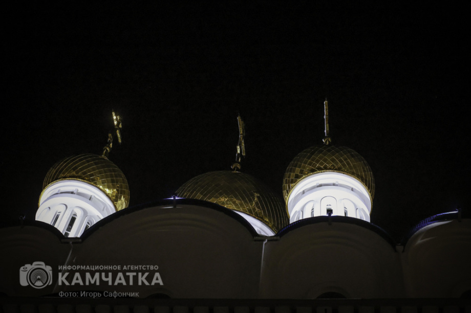 Рождественская служба в соборе Святой Троицы на Камчатке (фоторепортаж). Фото: «Камчатка Сегодня» \ Игорь Сафончик. Фотография 94