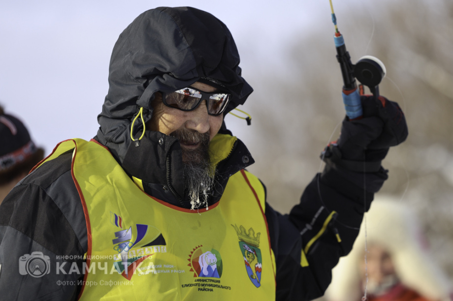 «Зубарь — 2026» в Елизово: меньше рыбы, больше азарта! (фоторепортаж). На фото Анна, призёр зимнего фестиваля «Зубарь-2026». Фотография 51
