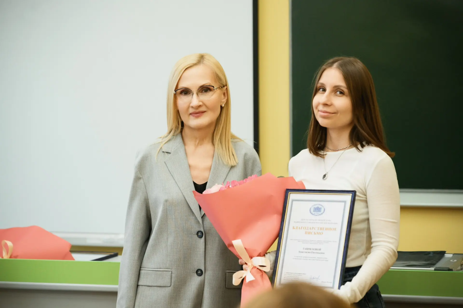 Ирина Яровая встретилась с врачами самого масштабного меддесанта на Камчатке. . Фотография 5