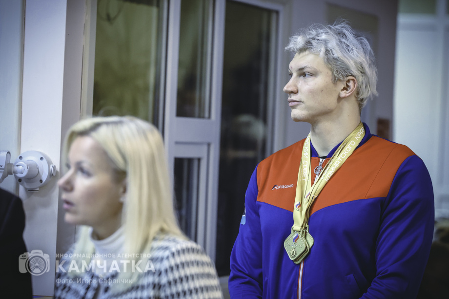 Губернатор Камчатского края Владимир Солодов огласит послание органам власти субъекта (фоторепортаж). Фото: «Камчатка Сегодня» / Игорь Сафончик. Фотография 10