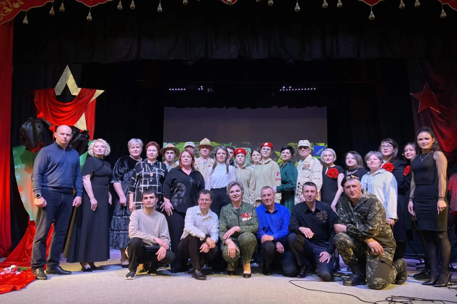 «Время выбрало вас»: фестиваль, который соединил поколения под аккорды гитар. . Фотография 11