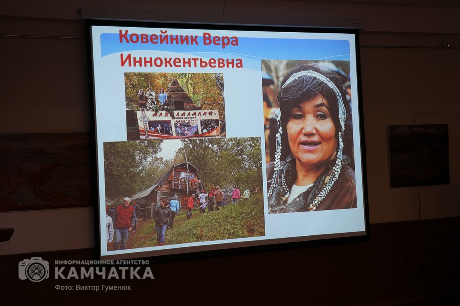 Камчатский журналист и писатель Михаил Жилин представил новую книгу. Фото: ИА «Камчатка» \ Виктор Гуменюк. Фотография 54