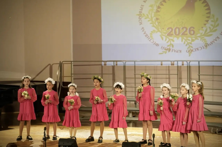 Ансамбль из камчатской столицы взял Гран-при фестиваля «Весенние голоса». . Фотография 4