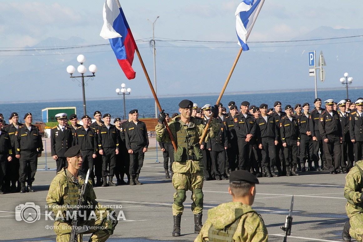 День морской пехоты отмечают на Камчатке. Фотоподборка. Фото: Виктор Гуменюк. Фотография 38