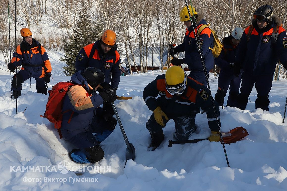 Тренировка по поиску людей в лавинах на Камчатке. Фоторепортаж. Фото: Виктор Гуменюк/ИА "Камчатка". Фотография 64