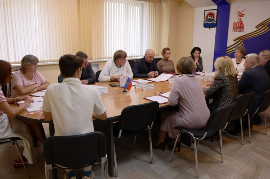 Теперь официально: С большим отрывом на выборах Камчатки победил Солодов. kamgov.ru. Фотография 2