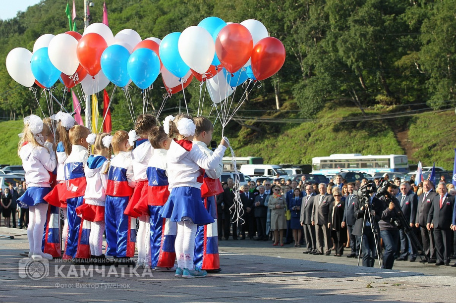 День Государственного флага России отмечает сегодня Камчатка. Фото: Виктор Гуменюк. Фотография 12