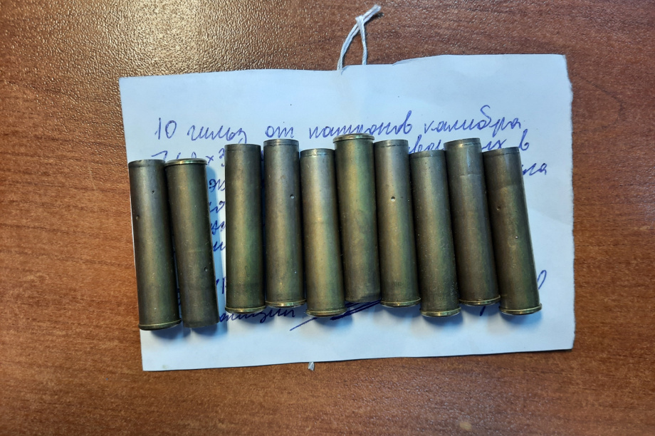 На Камчатке поймали мастера-коноплевода с наганом. Фото: пресс-служба Управления на транспорте МВД России по ДФО. Фотография 2