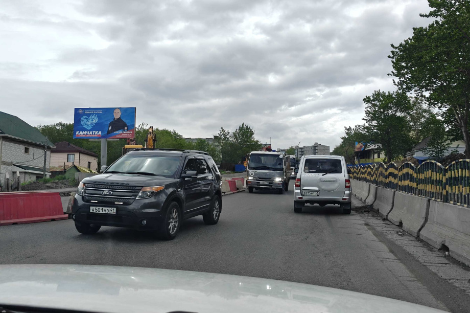 На Госпитальном переулке в Петропавловске готовятся к укладке нового асфальта. ИА Камчатка. Фотография 2