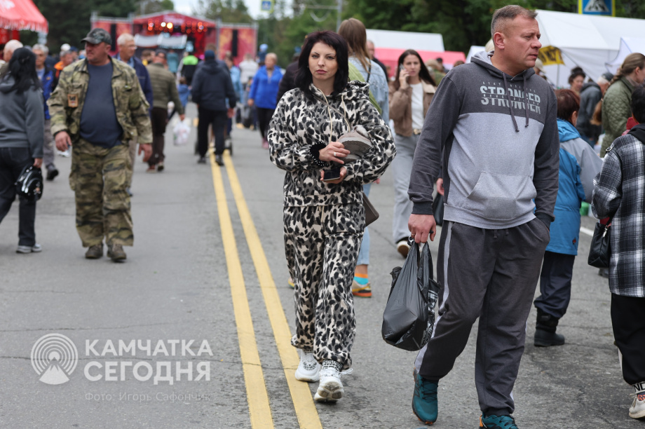 «Елизовская осень-2025» в лицах и эмоциях (фоторепортаж). . Фотография 15