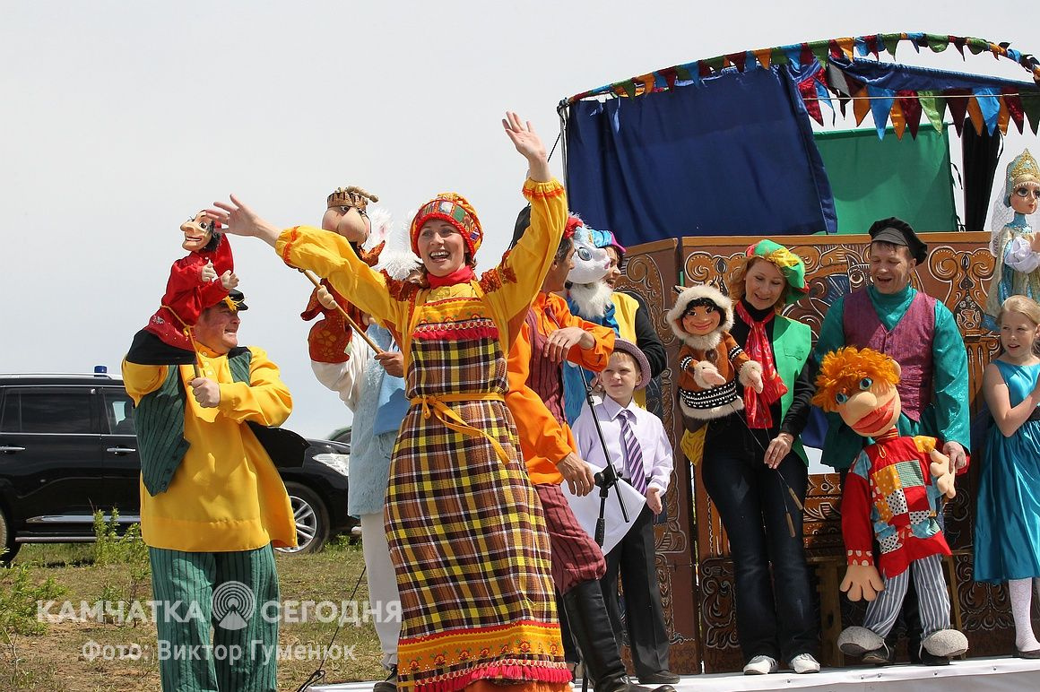 Полностью остеклили купол нового театра кукол на Камчатке. Фотоподборка. Фото: Виктор Гуменюк. Фотография 22