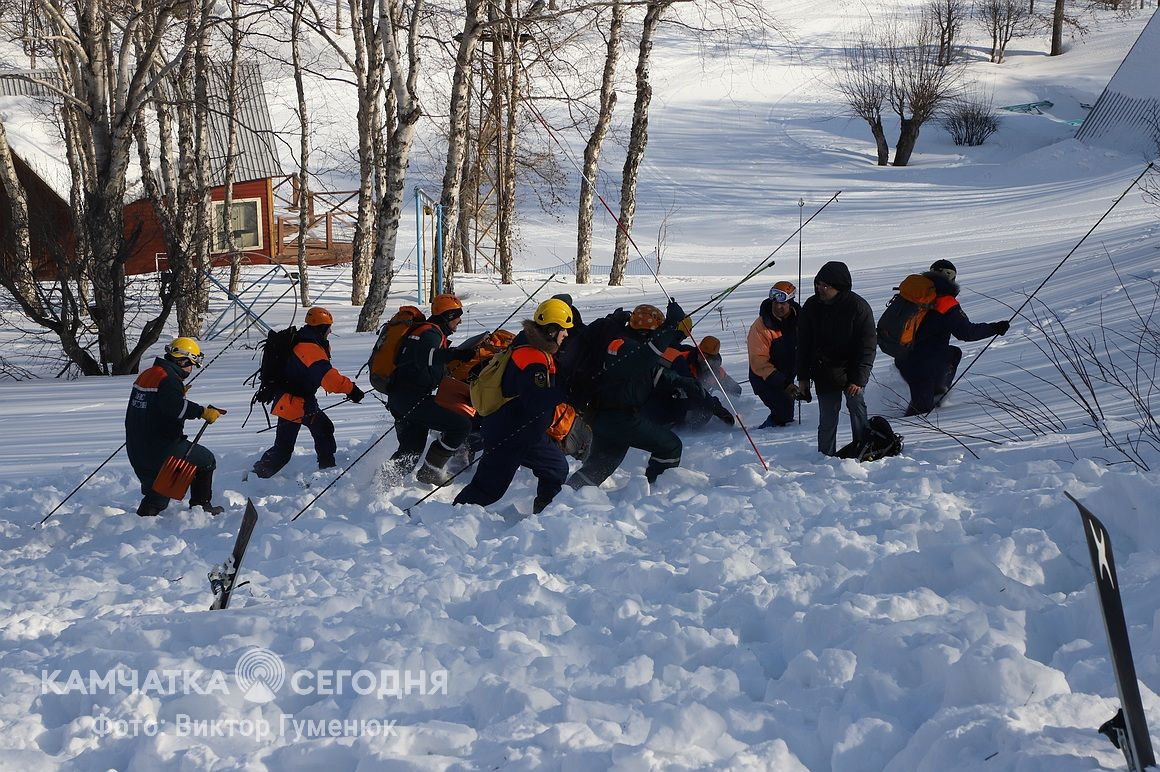 Тренировка по поиску людей в лавинах на Камчатке. Фоторепортаж. Фото: Виктор Гуменюк/ИА "Камчатка". Фотография 61
