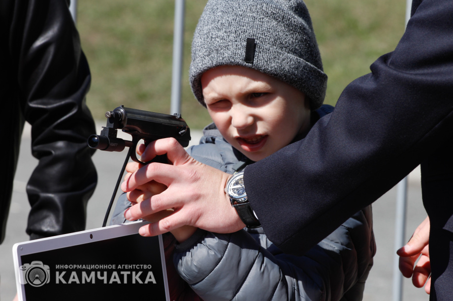 День пограничника празднуют на Камчатке (фоторепортаж). Фото: ИА «Камчатка» / Игорь Сафончик. Фотография 44
