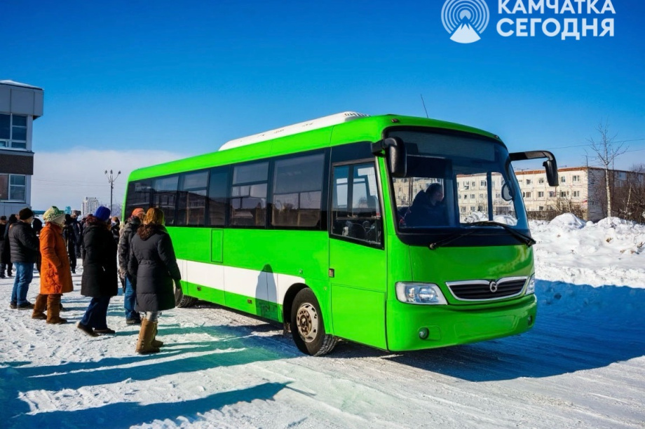 Курить на остановках запретили на Камчатке. 