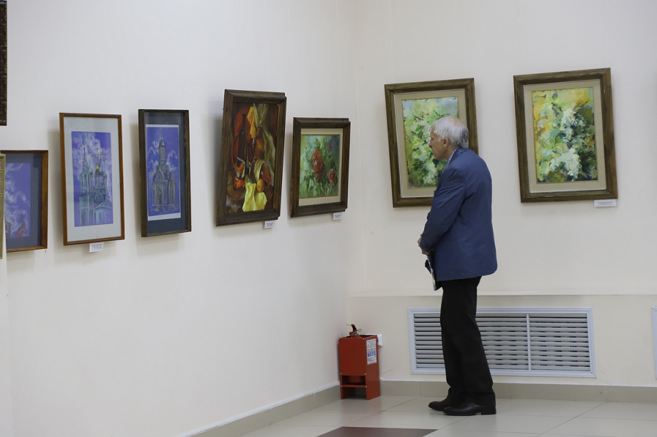 Выставка "А жизнь продолжается" открылась в художественном музее на Камчатке. Фоторепортаж. Фото: В. Гуменюк. Фотография 19