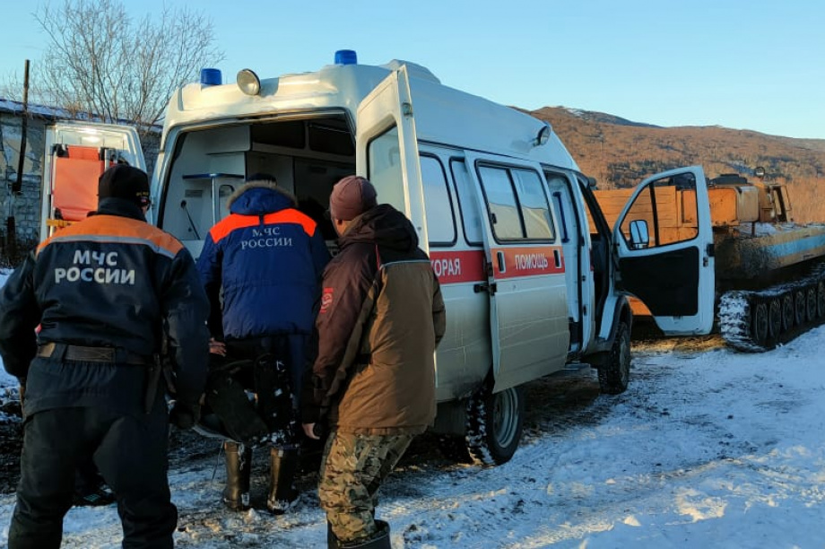 Пропавший вездеход с пассажирами обнаружили спасатели на севере Камчатки. . Фотография 3