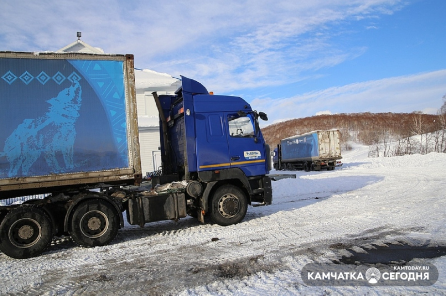 Движение большегрузов ограничено на нескольких улицах Петропавловска. Фото: Виктор Гуменюк