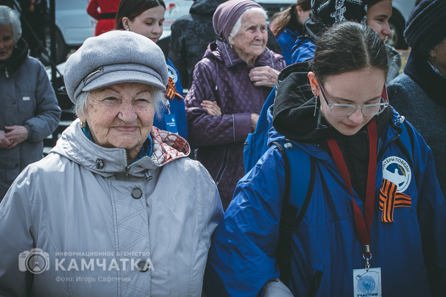 В честь 80-й годовщины Дня Победы на Камчатке провели рекордный автопробег  . . Фотография 19