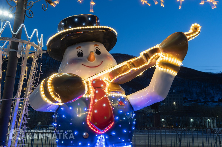 Праздничные новогодние дни в Петропавловске-Камчатском. Фото: Артем Безотечество / ИА «Камчатка»