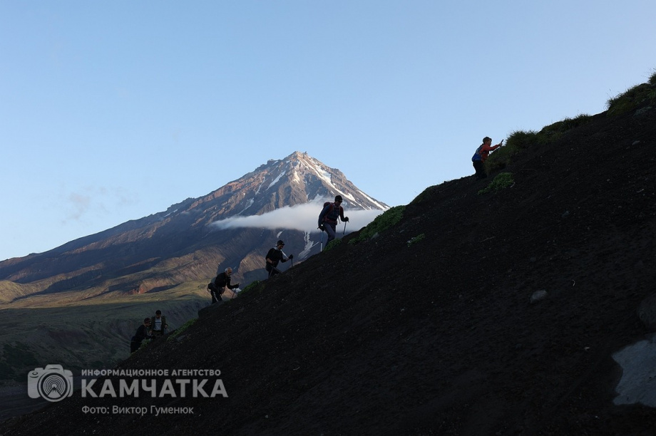 День вулкана на Камчатке собрал почти 2000 восходителей. фото: Виктор Гуменюк. Фотография 36