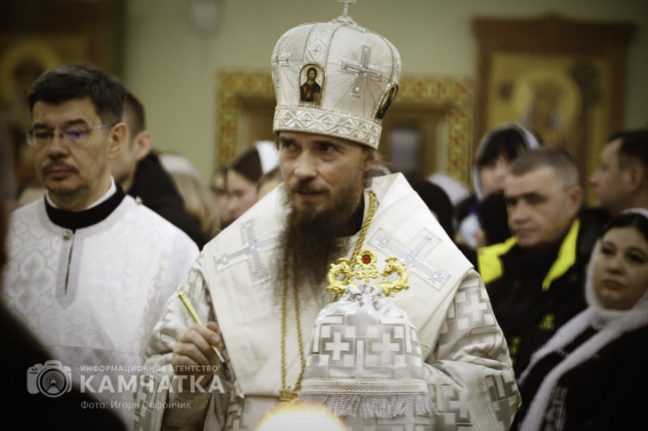 Рождественская служба в соборе Святой Троицы на Камчатке (фоторепортаж). Фото: «Камчатка Сегодня» \ Игорь Сафончик. Фотография 73