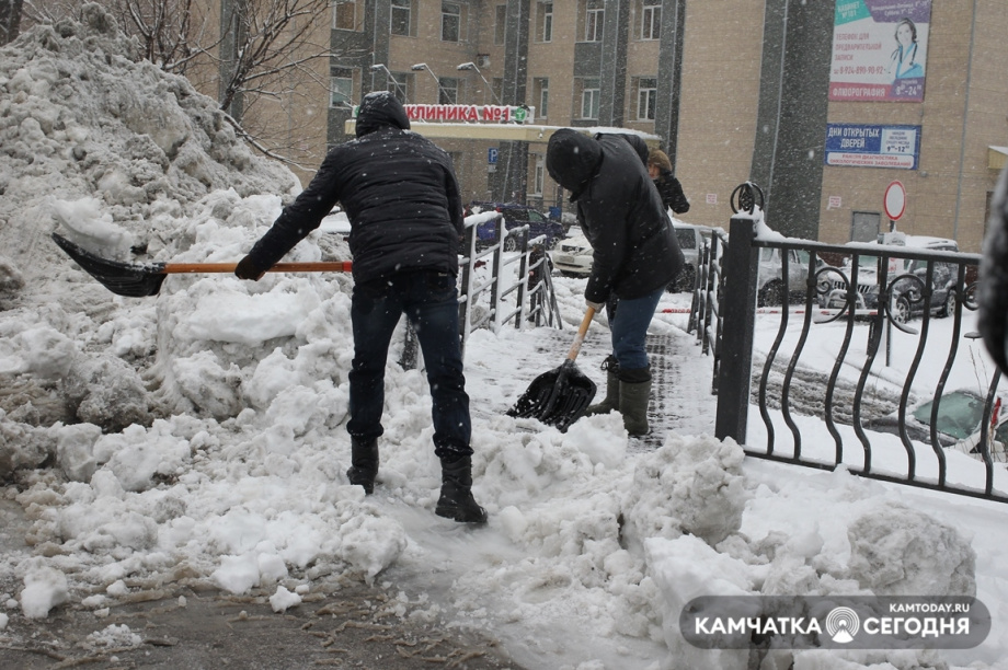 Апрельский снег. Фото: Виктор Гуменюк / информационное агентство "Камчатка". Фотография 2