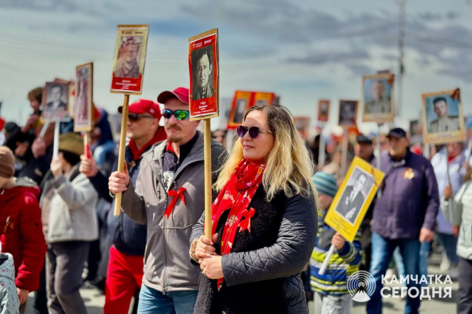 «Бессмертный полк» прошел по Петропавловску-Камчатскому. Фото: ИА "Камчатка". Фотография 13
