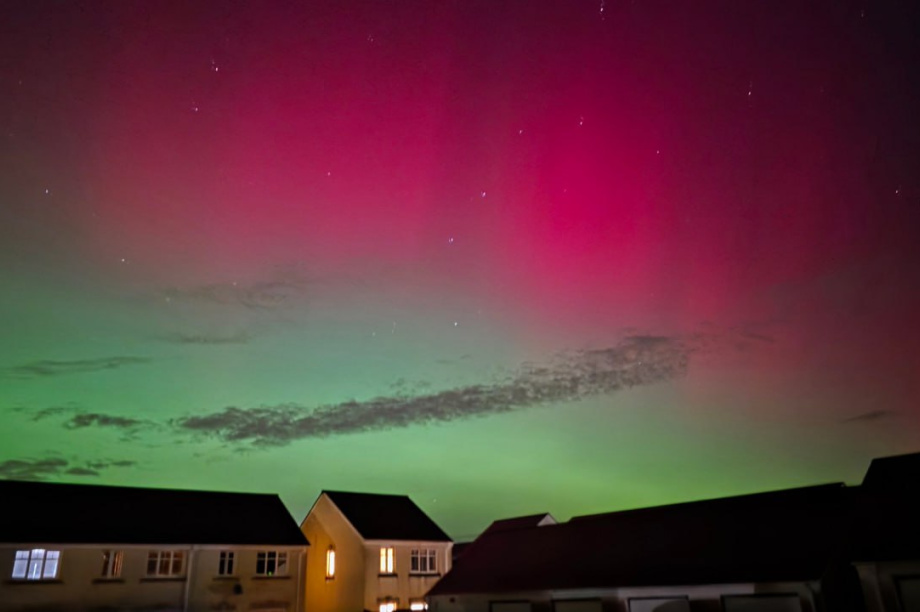 Северное сияние зафиксировано в Петропавловске-Камчатском. . Фотография 5