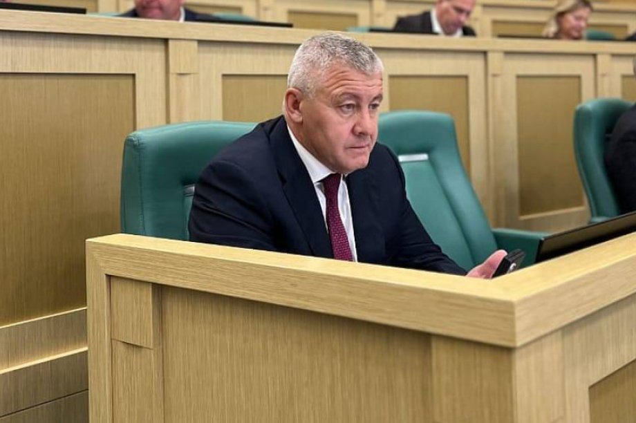 Камчатский край просит у федерального центра 10 миллиардов на переселение из аварийного жилфонда . Фото: Заксобрание Камчатского края. Фотография 1