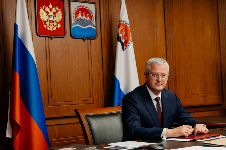 Поздравление губернатора Камчатского края Владимира Солодова по случаю Дня защитника Отечества. Фото: kamgov.ru