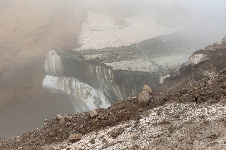 Новый оползень сошел в каньон Мутновского вулкана на Камчатке. Фото: Геофизическая служба Камчатки