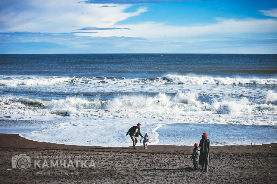 Осенний Тихий океан поразил горожан буйством стихии (фоторепортаж). Фото: «Камчатка Сегодня» \ Игорь Сафончик. Фотография 15