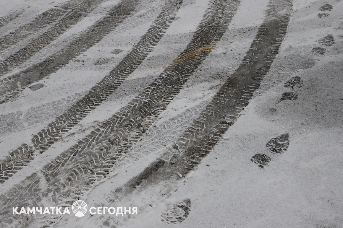 Первый снег выпал в столице Камчатки. Фоторепортаж. Фото: Виктор Гуменюк\ИА "Камчатка". Фотография 15