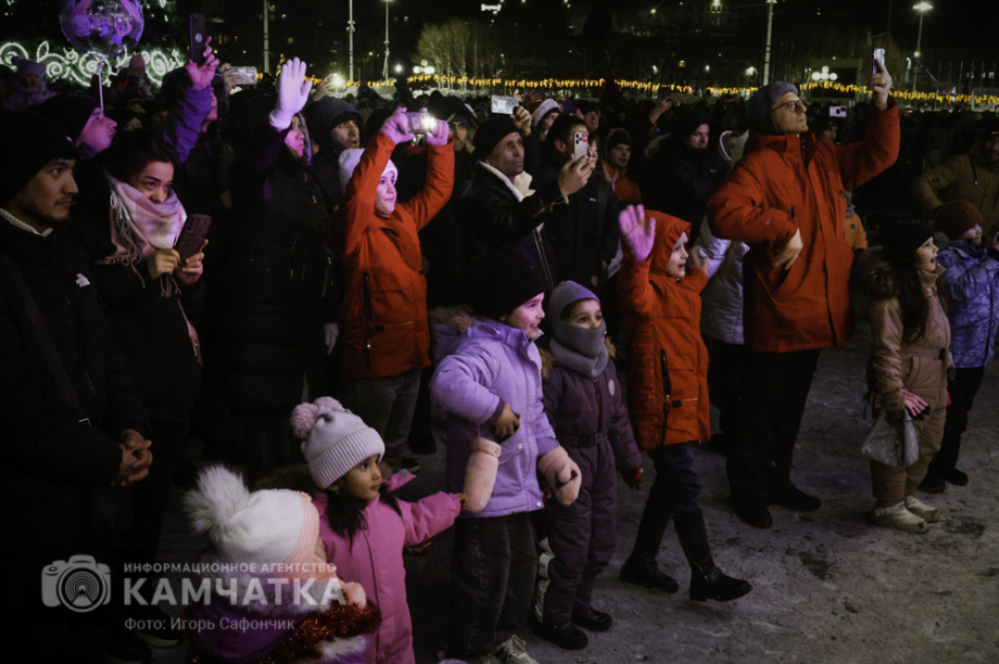 Новогодняя ночь в Петропавловске-Камчатском (фоторепортаж). . Фотография 39