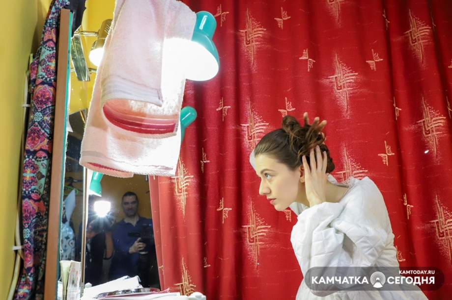 Премьера спектакля «Свои люди» состоится на Камчатке. Фото: Виктор Гуменюк. Фотография 31