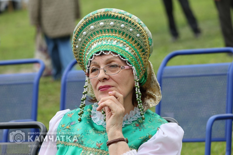 Мы славяне! — народное гуляние в Елизово было ярким и позитивным. Фото: ИА «Камчатка» \ Виктор Гуменюк. Фотография 9