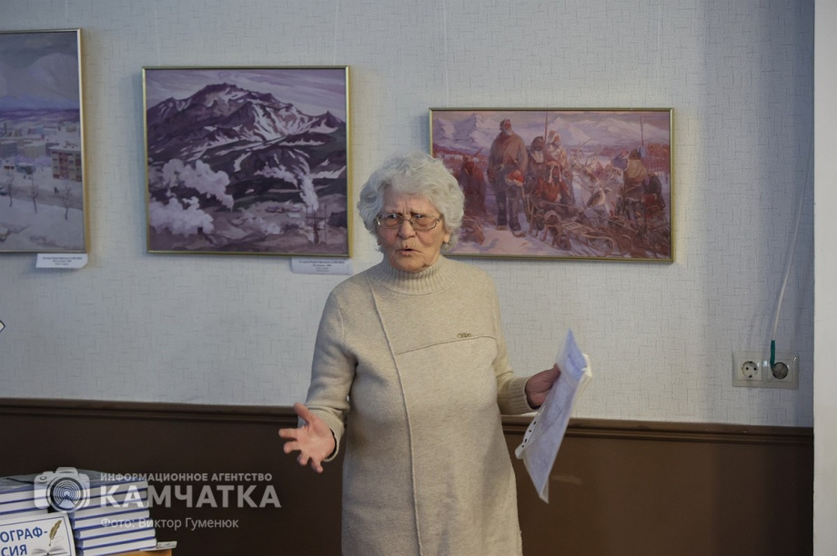 Камчатский журналист и писатель Михаил Жилин представил новую книгу. Фото: ИА «Камчатка» \ Виктор Гуменюк. Фотография 32