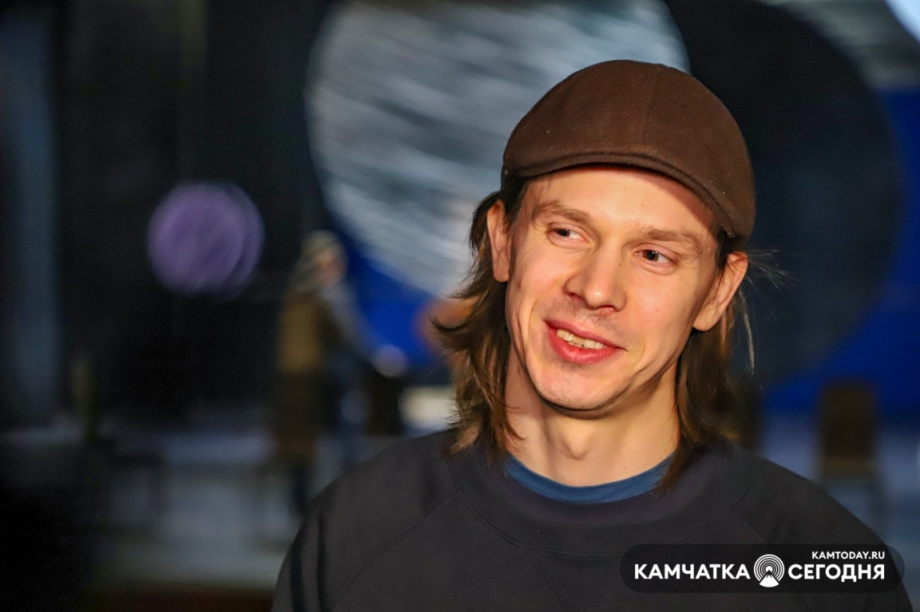 Премьера спектакля «Свои люди» состоится на Камчатке. Фото: Виктор Гуменюк. Фотография 16