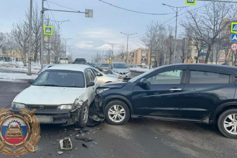 Невезучий понедельник: этот день на Камчатке стал самым богатым на ДТП на минувшей неделе. Фото: Госавтоинспекция Камчатского края. Фотография 5