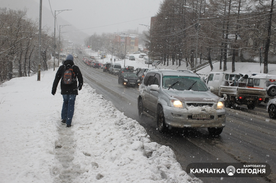 Апрельский снег. Фото: Виктор Гуменюк / информационное агентство "Камчатка". Фотография 8