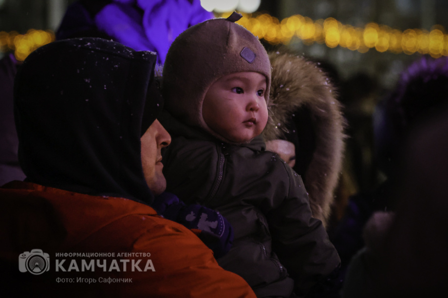 Новогодняя ночь в Петропавловске-Камчатском (фоторепортаж). . Фотография 70