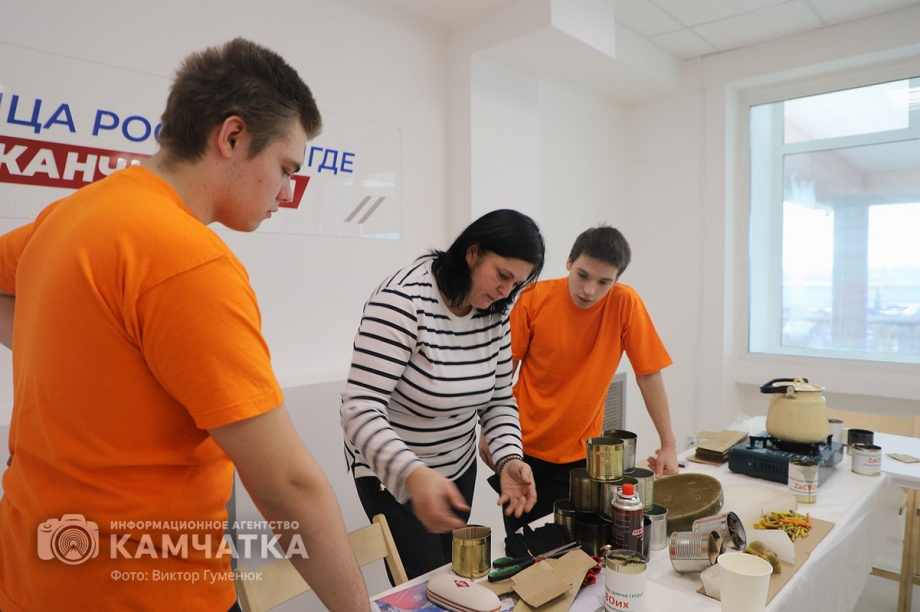 Штаб общественной поддержки открыт в краевой столице Камчатки. Фото:Виктор Гуменюк. Фотография 26
